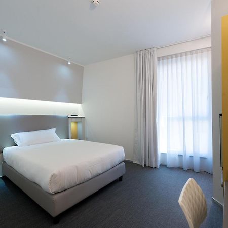 Executive Inn Boutique Hotel Brindisi Szoba fotó