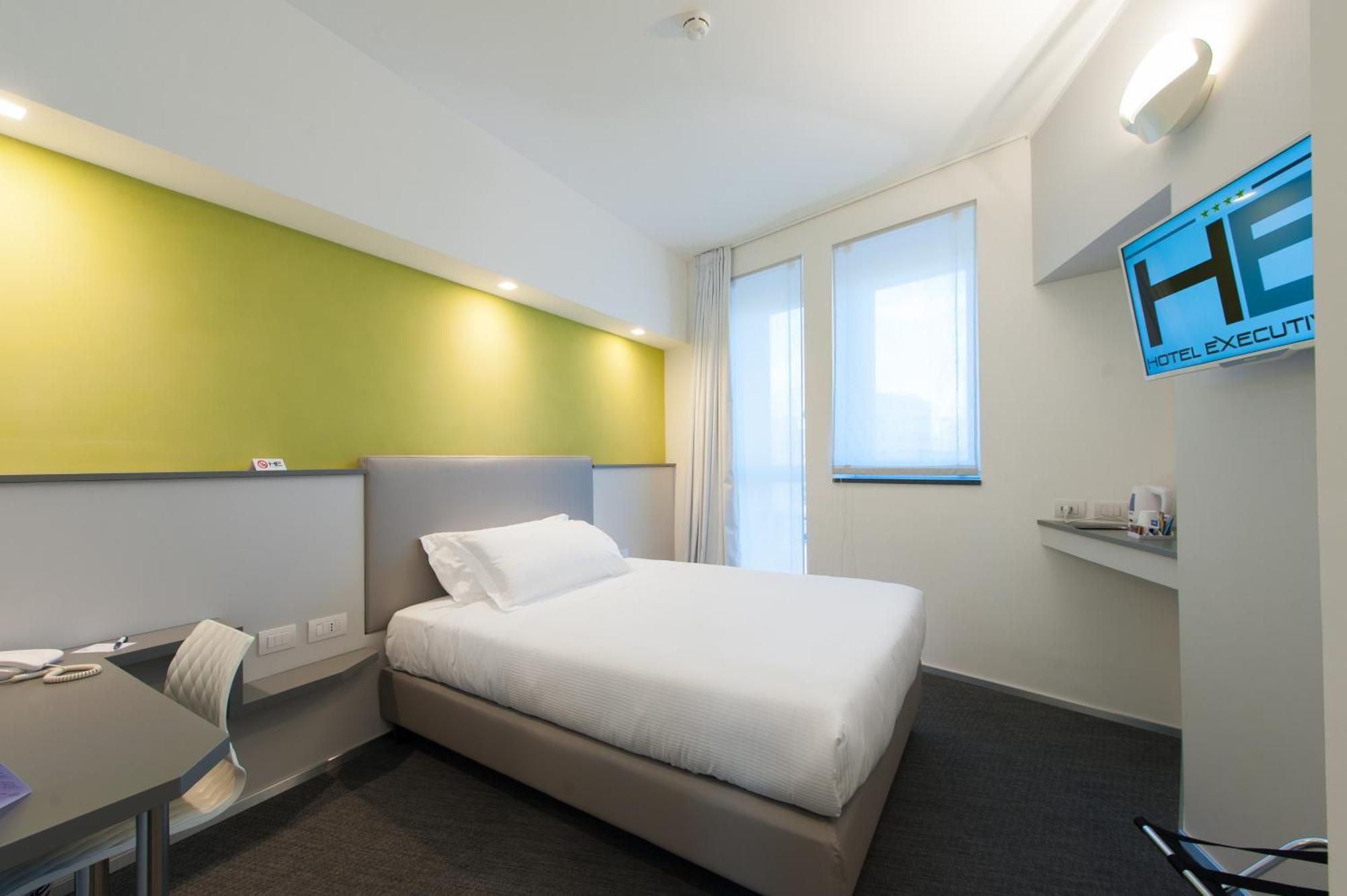 Executive Inn Boutique Hotel Brindisi Szoba fotó